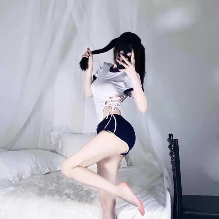 唯美雨天邂逅《言叶之庭》高清在线：隐秘的师生恋，每一帧都可以截下来当壁纸