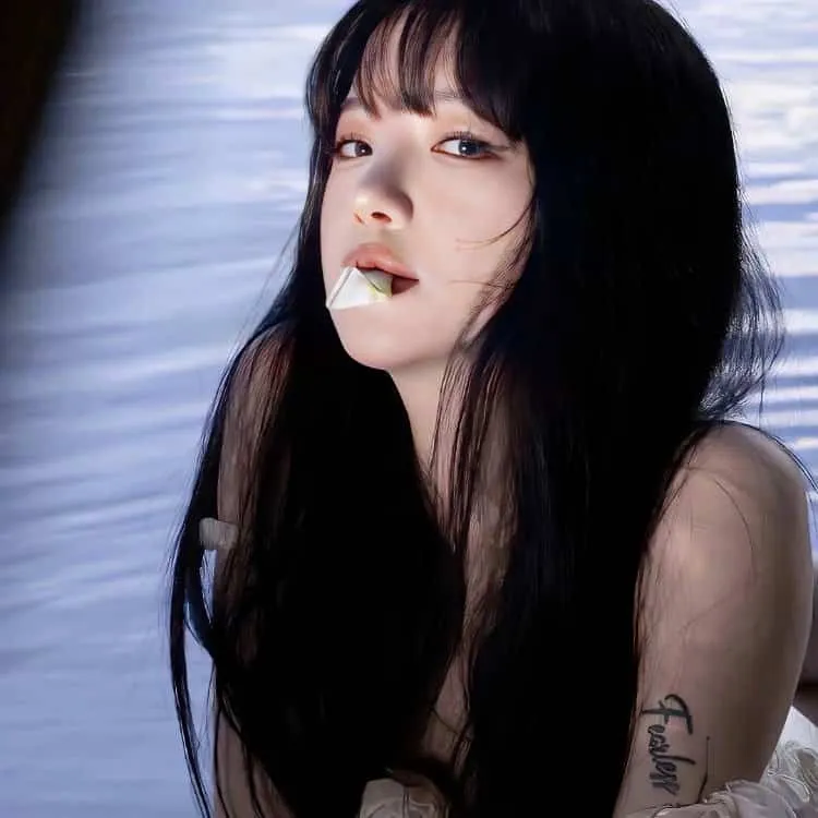 【黑帮火拼】《新世界》导演新作《魔女》首部曲：地表最强人造人萝莉觉醒，血洗实验室