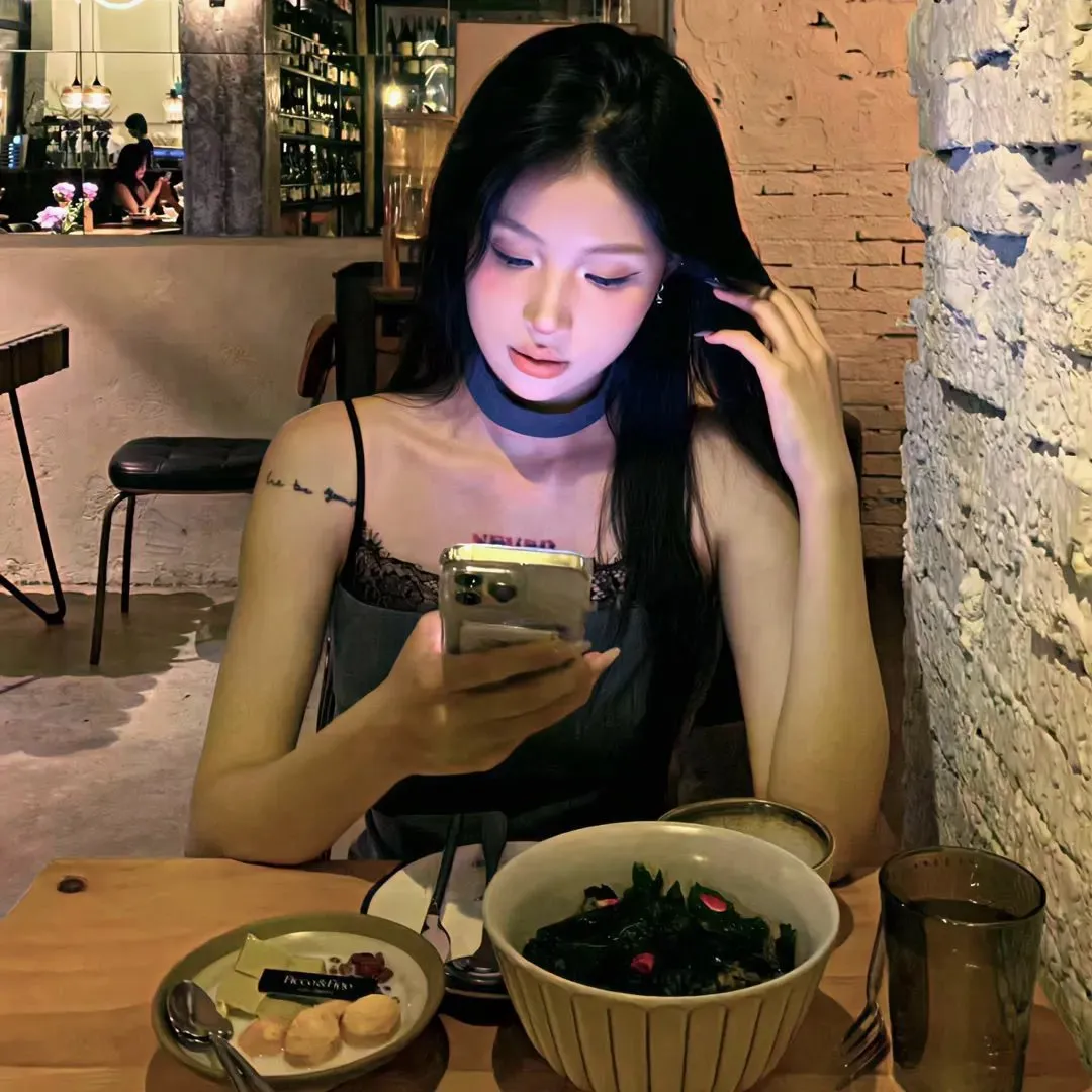 绝对猜不到凶手！《秘密森林》曹承佑裴斗娜联手反腐，高智商犯罪神剧