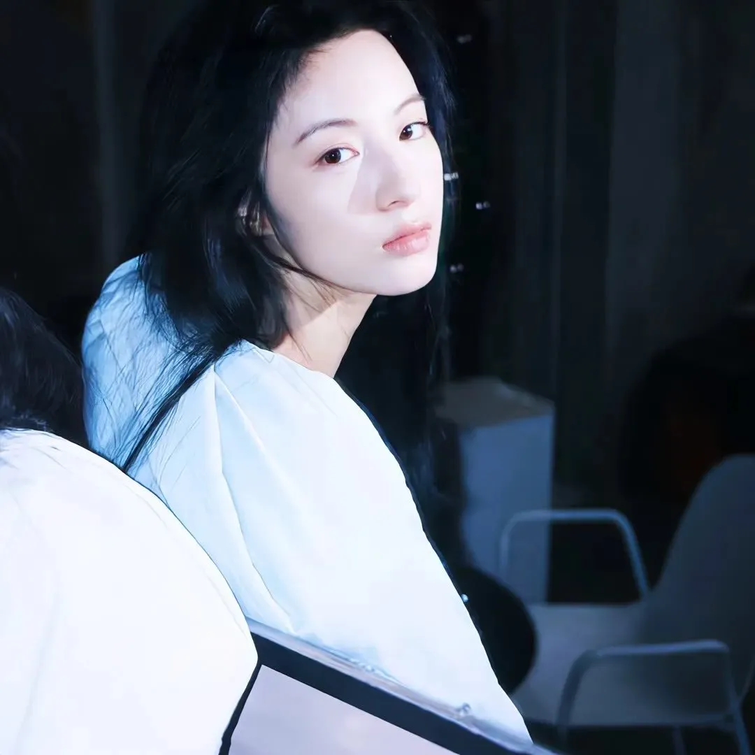 治愈系神作《春夜》丁海寅韩志旼：成年人之间极限拉扯的爱情，唯美又写实